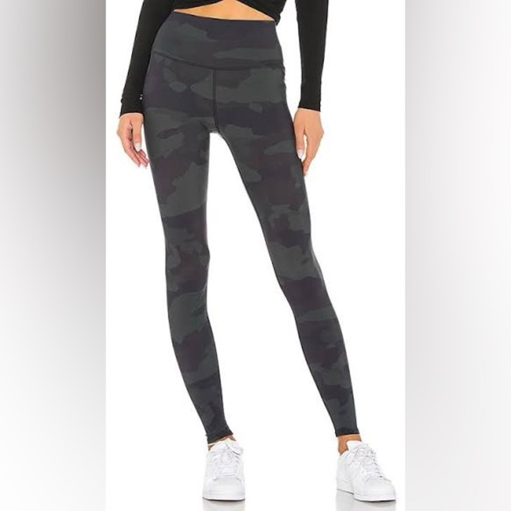 Alo camo leggings